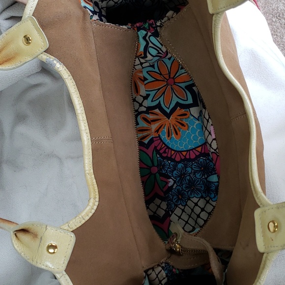 Lilly Pulitzer purse suede - Picture 4 of 9